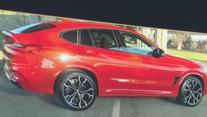 Požičala si luxusné auto, no zabudla ho vrátiť. Údajne jej ho ukradli, polícia odmieta jej vinu